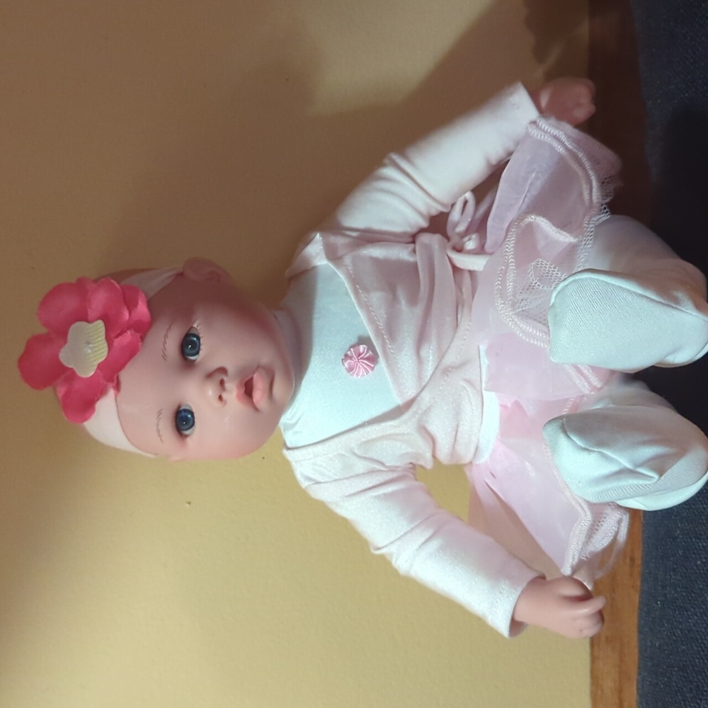 Kingstate Adorable Pink Baby Doll with Flower Headband